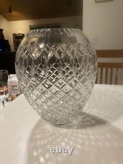 11 hand cut 24% lead crystal Vase Poland flower centerpiece Glass Art