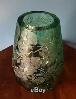Aimo Okkolin Riihimäen Lasi Oy Monumental Cut Crystal Vase 1946 One of a Kind