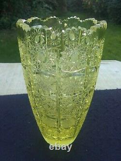 Bohemian Czech Citrene cut crystal glass vase Brunswick star lace 20.5 cm high