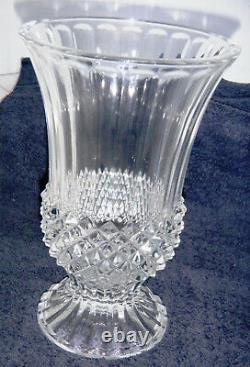 Cristal D'arques Durand Longchamp Footed Clear Cut Crystal Flower Vase