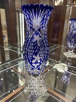 Cut to clear crystal vase. Beautiful unit
