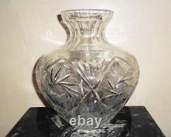 European Lead Crystal Cut Star Pinwheel Hobstar Vase 10 x 8 1/2 inch
