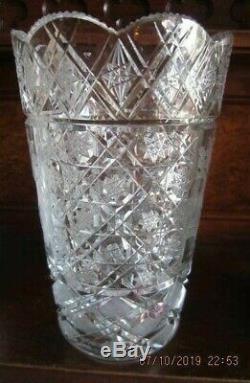 Gorgeous Large All over Hand-Cut, Etched Heavy Lead Crystal Vase 10 tall Vtg