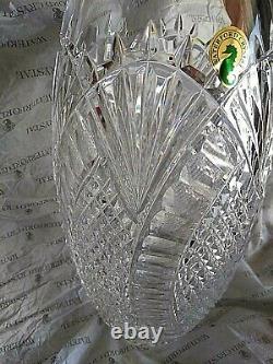 House of Waterford Seahorse Wedge & Diamond Cut Vase (10)