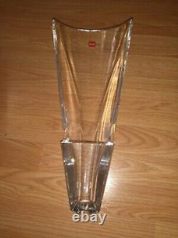 New large original signed Baccarat French cut crystal glass lay down diva vase