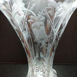 Stunning ANTIQUE VICTORIAN Cut and Etched Clear Lead Crystal Vase Flower 8 Tall