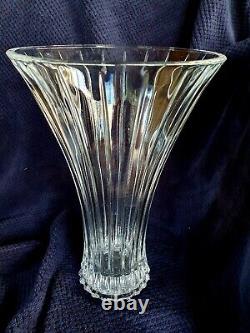 Stunning Vintage Cut Extra large Heavy Crystal Vase 30x 20cm