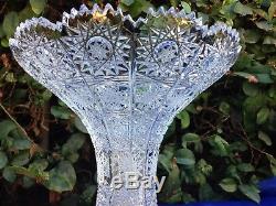 Vintage Bohemia Queen Lace Hand Cut 24% Lead Crystal Vase 8 Mint Nib