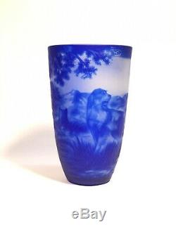 Vintage Crystal Cobalt Blue Cut to Frosted Vase Depicting Irish SetterRARE