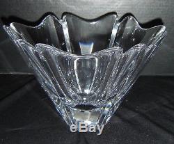 Vintage Orrefors Sweden For Oscar de La Renta Cut Crystal Vase Center piece NR